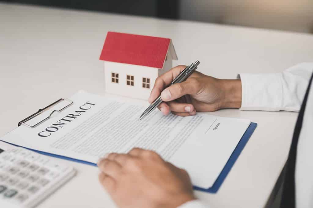 What Does a Conveyancer Do